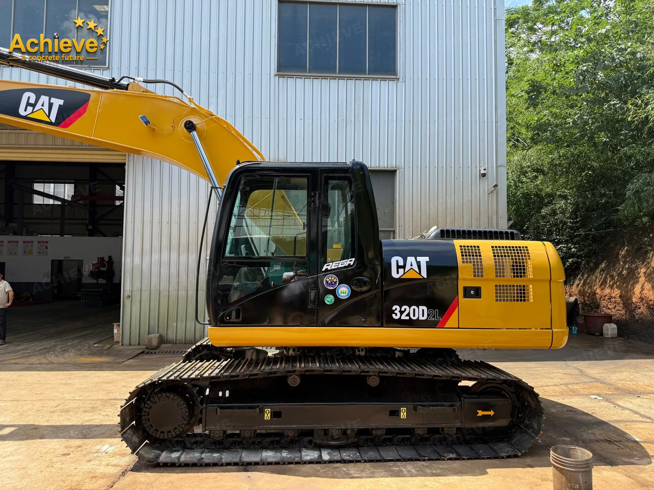 CATERPILLAR 【ACHIEVE】TOP CONDITION!!! CAT 320D2L tracked excavator - Kettenbagger: das Bild 4 CATERPILLAR 【ACHIEVE】TOP CONDITION!!! CAT 320D2L tracked excavator - Kettenbagger: das Bild 4