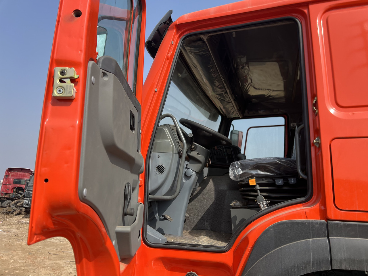Howo Dumper Truck Secondhand 10-wheeler HOWO Mining Truck - Kipper: das Bild 4 Howo Dumper Truck Secondhand 10-wheeler HOWO Mining Truck - Kipper: das Bild 4