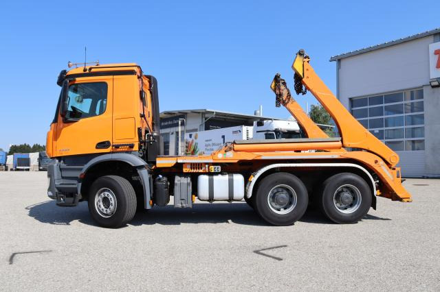 Mercedes-Benz Arocs 3353K ABSETZER - Absetzkipper: das Bild 4 Mercedes-Benz Arocs 3353K ABSETZER - Absetzkipper: das Bild 4