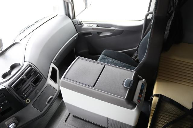 Koffer LKW Mercedes-Benz Atego 1224 L: das Bild 9
