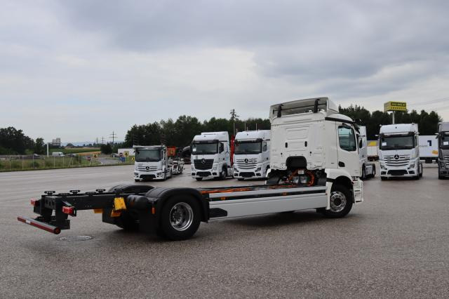 Mercedes-Benz eActros 300 L - Fahrgestell LKW: das Bild 4 Mercedes-Benz eActros 300 L - Fahrgestell LKW: das Bild 4