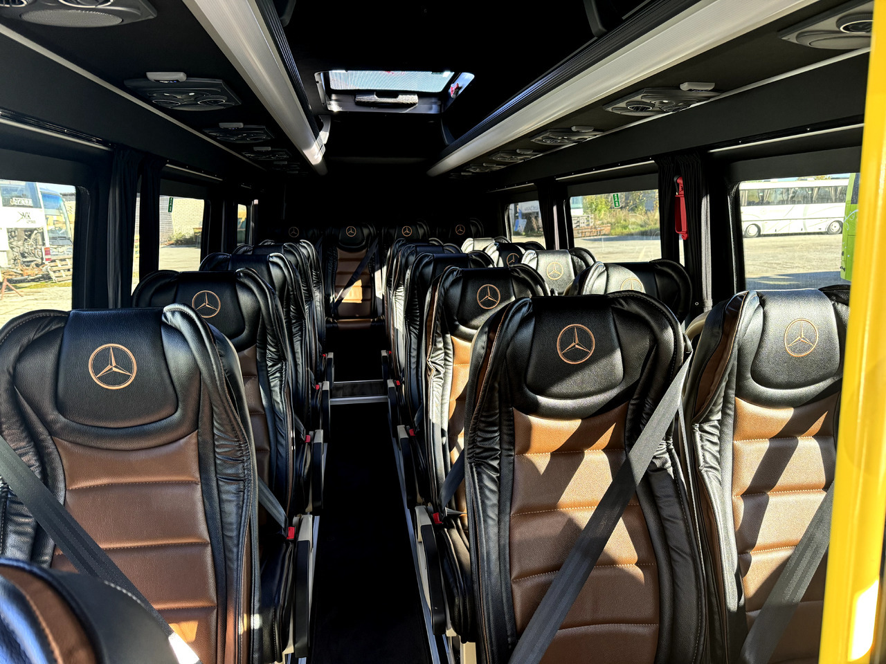 Mercedes-Benz Sprinter 517 - Kleinbus, Personentransporter: das Bild 4 Mercedes-Benz Sprinter 517 - Kleinbus, Personentransporter: das Bild 4