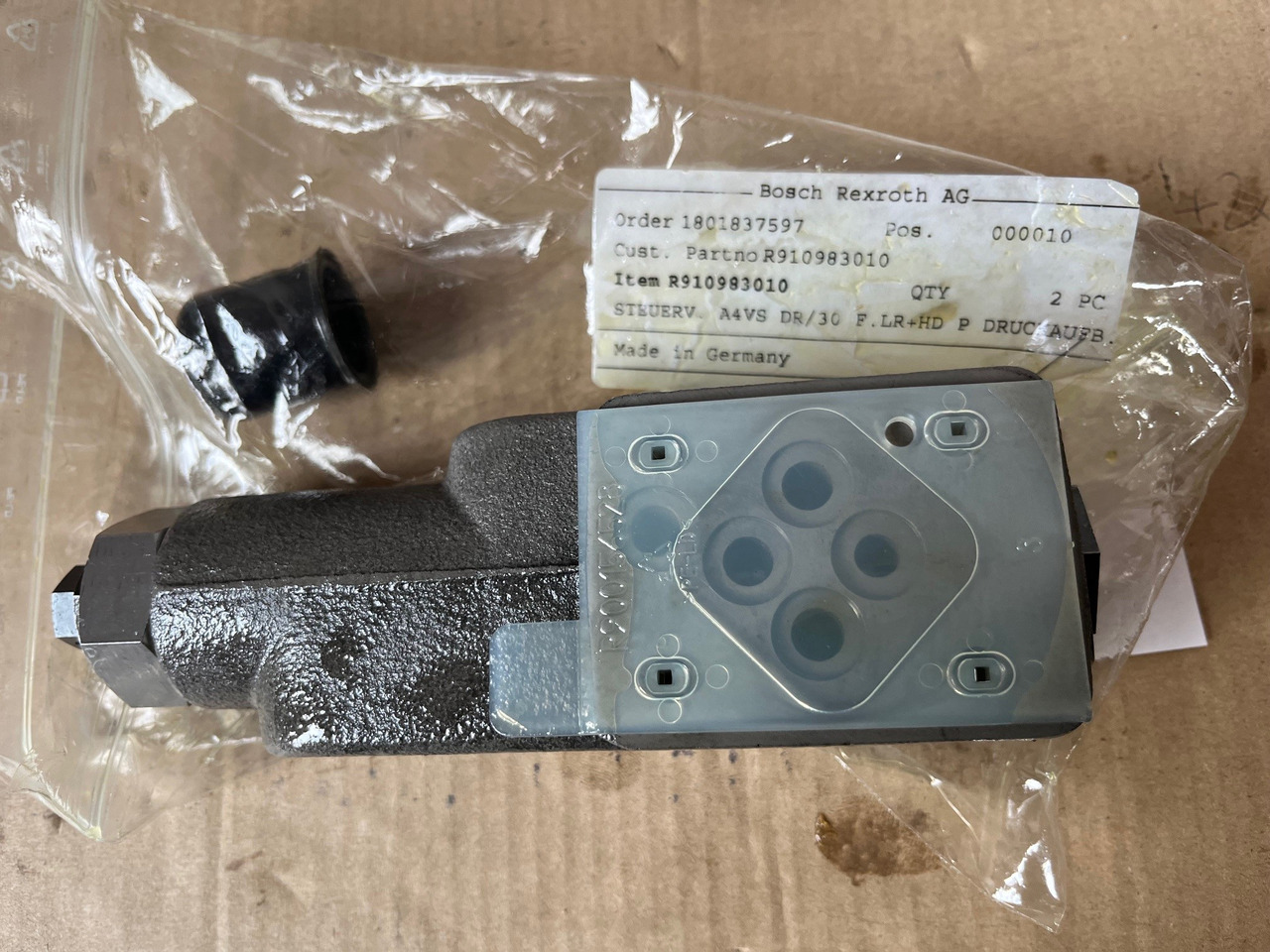 REXROTH Steuerventil A4VS DR/30 R910983010 - Ersatzteile für Baumaschine: das Bild 1 REXROTH Steuerventil A4VS DR/30 R910983010 - Ersatzteile für Baumaschine: das Bild 1