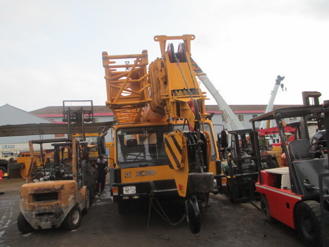 XCMG QY70K - Mobilkran: das Bild 2 XCMG QY70K - Mobilkran: das Bild 2