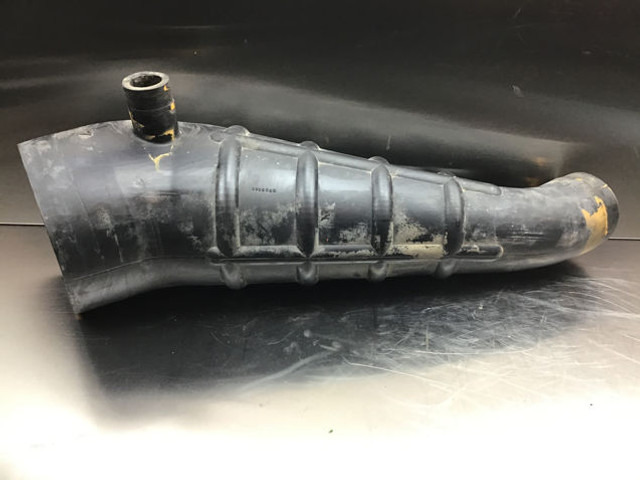 Liebherr Air Filter Hose - Ansaugrohr: das Bild 2 Liebherr Air Filter Hose - Ansaugrohr: das Bild 2