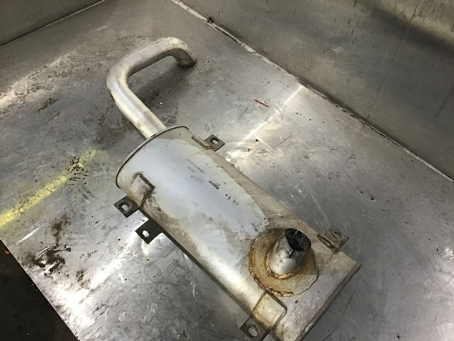 Liebherr Exhaust Silencer - Schalldämpfer: das Bild 4 Liebherr Exhaust Silencer - Schalldämpfer: das Bild 4