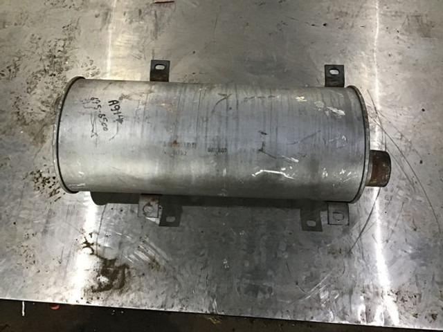 Liebherr Exhaust Silencer - Schalldämpfer: das Bild 2 Liebherr Exhaust Silencer - Schalldämpfer: das Bild 2