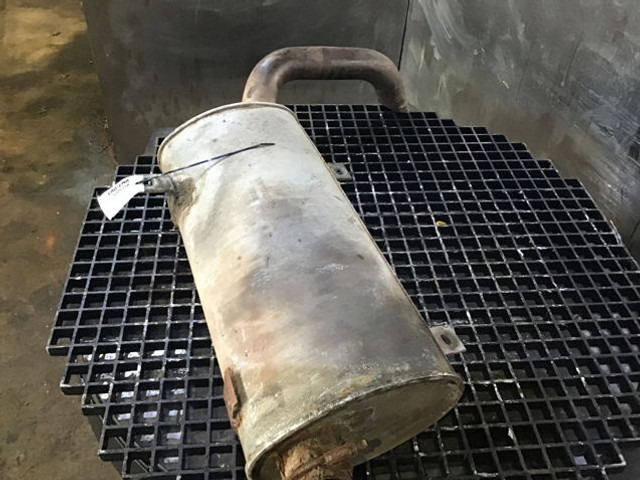 Liebherr Exhaust Silencer - Schalldämpfer: das Bild 5 Liebherr Exhaust Silencer - Schalldämpfer: das Bild 5