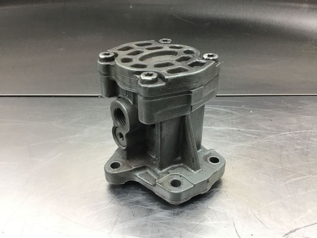 Liebherr Fuel Pump - Kraftstoffpumpe: das Bild 1 Liebherr Fuel Pump - Kraftstoffpumpe: das Bild 1