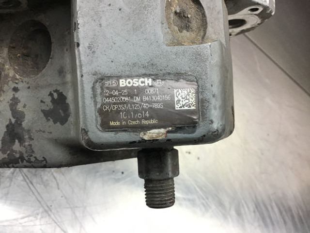 Ölpumpe Liebherr High Pressure Pump: das Bild 11