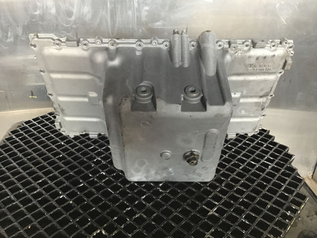 Liebherr Oil Sump - Kurbelgehäuse: das Bild 2 Liebherr Oil Sump - Kurbelgehäuse: das Bild 2