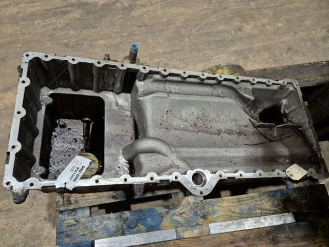 Liebherr Oil Sump - Kurbelgehäuse: das Bild 1 Liebherr Oil Sump - Kurbelgehäuse: das Bild 1