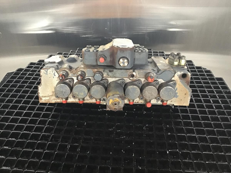 Liebherr R902 Li / R912HDSL - Hydraulik: das Bild 1 Liebherr R902 Li / R912HDSL - Hydraulik: das Bild 1