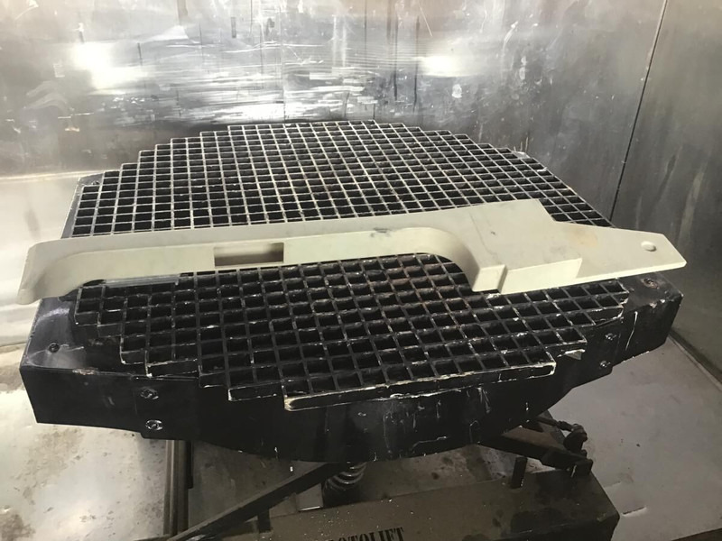 Liebherr R914STD / R914HDSL / R914B / R914 EW / R904 / R924 B / R934 / R934B / R954B / R964B / R974B / R974 - Ansaugrohr: das Bild 3 Liebherr R914STD / R914HDSL / R914B / R914 EW / R904 / R924 B / R934 / R934B / R954B / R964B / R974B / R974 - Ansaugrohr: das Bild 3