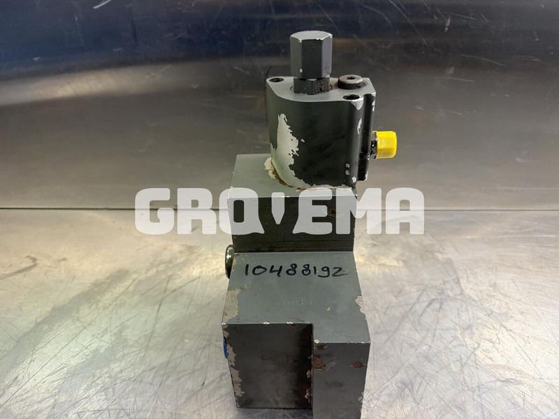 Liebherr R926 COMP / R926 K-LC / R926 LC / R926 CL / R906 WLC / R906 C - Hydraulik: das Bild 3 Liebherr R926 COMP / R926 K-LC / R926 LC / R926 CL / R906 WLC / R906 C - Hydraulik: das Bild 3
