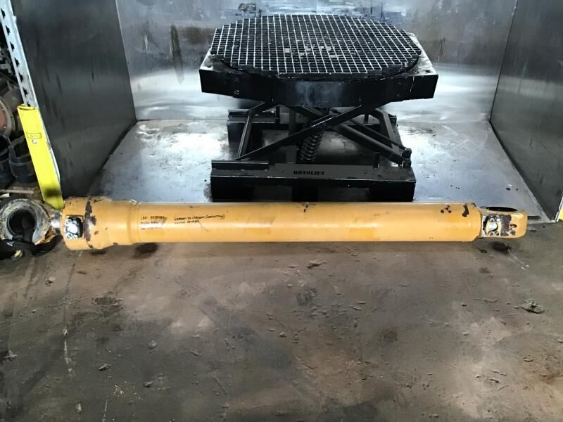 Liebherr R964B / R964B-HD / R964B EW Litronic - Hydraulikzylinder: das Bild 2 Liebherr R964B / R964B-HD / R964B EW Litronic - Hydraulikzylinder: das Bild 2