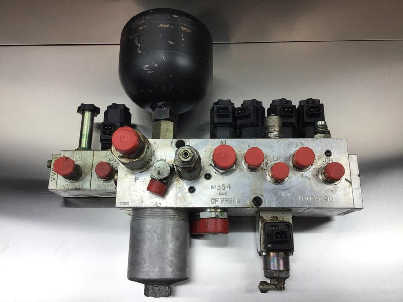 Liebherr R964C / R966 / R970 / R974 / R974C / R976 / R980 - Hydraulik: das Bild 1 Liebherr R964C / R966 / R970 / R974 / R974C / R976 / R980 - Hydraulik: das Bild 1