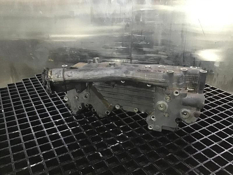 Liebherr R974B / R974 / R974 Li / R974 HD - Ölkühler: das Bild 2 Liebherr R974B / R974 / R974 Li / R974 HD - Ölkühler: das Bild 2