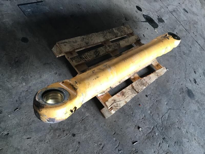 Liebherr R974B / R974C / R974 - Hydraulikzylinder: das Bild 2 Liebherr R974B / R974C / R974 - Hydraulikzylinder: das Bild 2