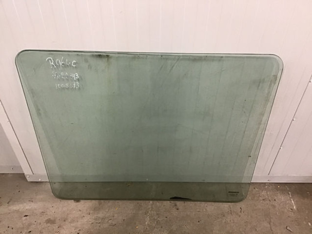 Liebherr Window Glass - Fenster und Teile: das Bild 2 Liebherr Window Glass - Fenster und Teile: das Bild 2