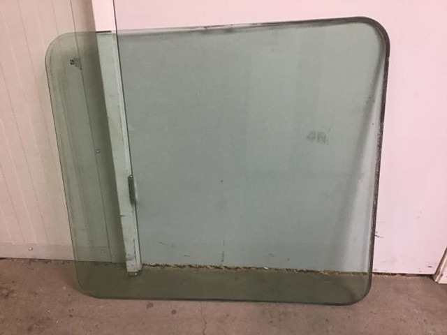 Liebherr Window Glass - Fenster und Teile: das Bild 3 Liebherr Window Glass - Fenster und Teile: das Bild 3