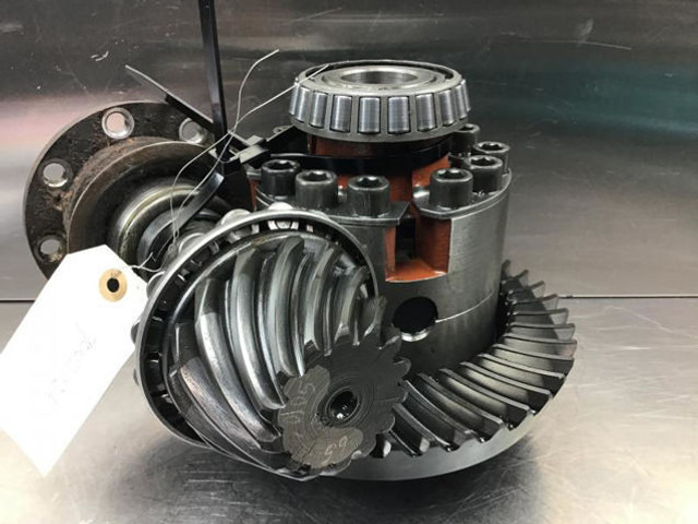 ZF Differential + Pinion - Differenzial Getriebe: das Bild 2 ZF Differential + Pinion - Differenzial Getriebe: das Bild 2