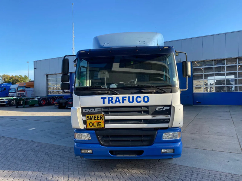 DAF CF 75.310 / Manual / 16000 LT / 5 Compartments / ADR / Euro 3 - Tankwagen: das Bild 2 DAF CF 75.310 / Manual / 16000 LT / 5 Compartments / ADR / Euro 3 - Tankwagen: das Bild 2