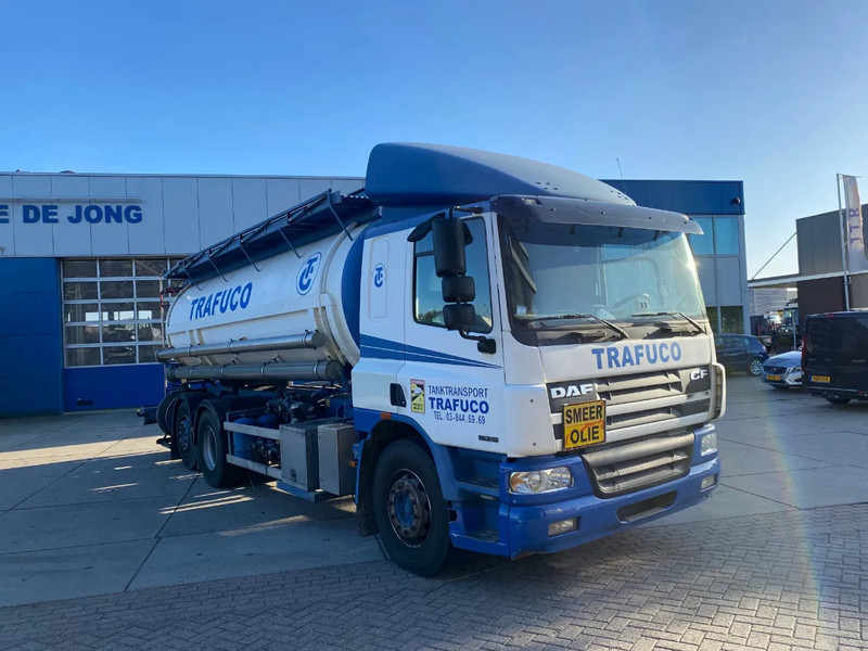 DAF CF 75.310 / Manual / 16000 LT / 5 Compartments / ADR / Euro 3 - Tankwagen: das Bild 3 DAF CF 75.310 / Manual / 16000 LT / 5 Compartments / ADR / Euro 3 - Tankwagen: das Bild 3