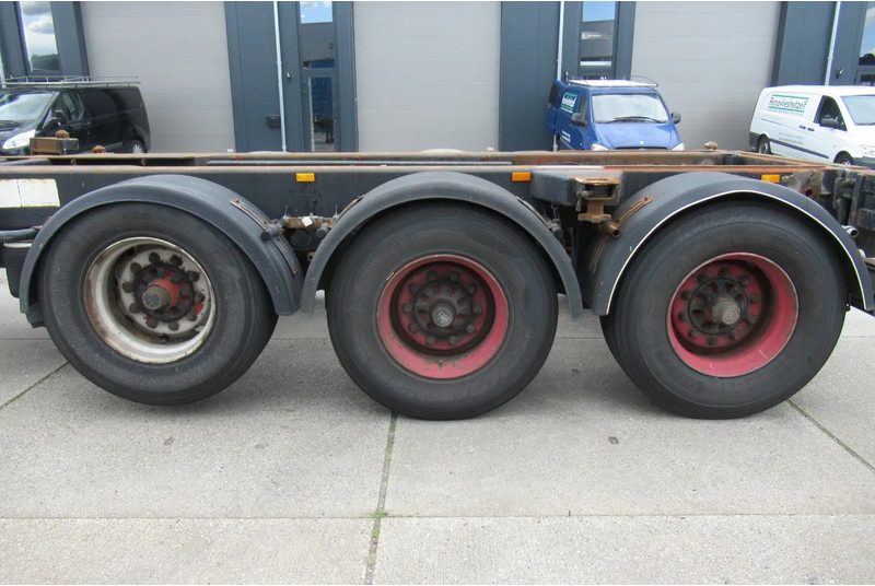 Renders Container Chassis / Extendable on rear / BPW + drum - Container/ Wechselfahrgestell Auflieger: das Bild 5 Renders Container Chassis / Extendable on rear / BPW + drum - Container/ Wechselfahrgestell Auflieger: das Bild 5