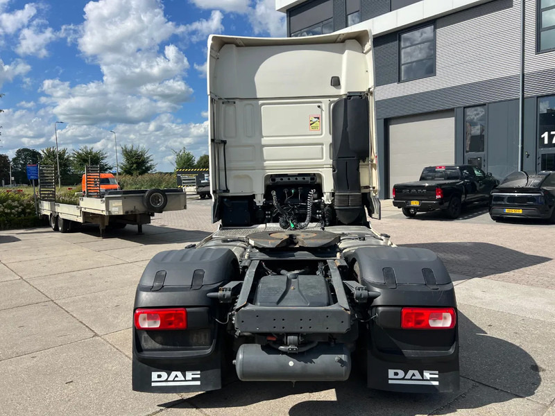 DAF XF 106.480 SSC / Intarder / Stand Airco / Full Spoilers / Euro 6D - Sattelzugmaschine: das Bild 5 DAF XF 106.480 SSC / Intarder / Stand Airco / Full Spoilers / Euro 6D - Sattelzugmaschine: das Bild 5
