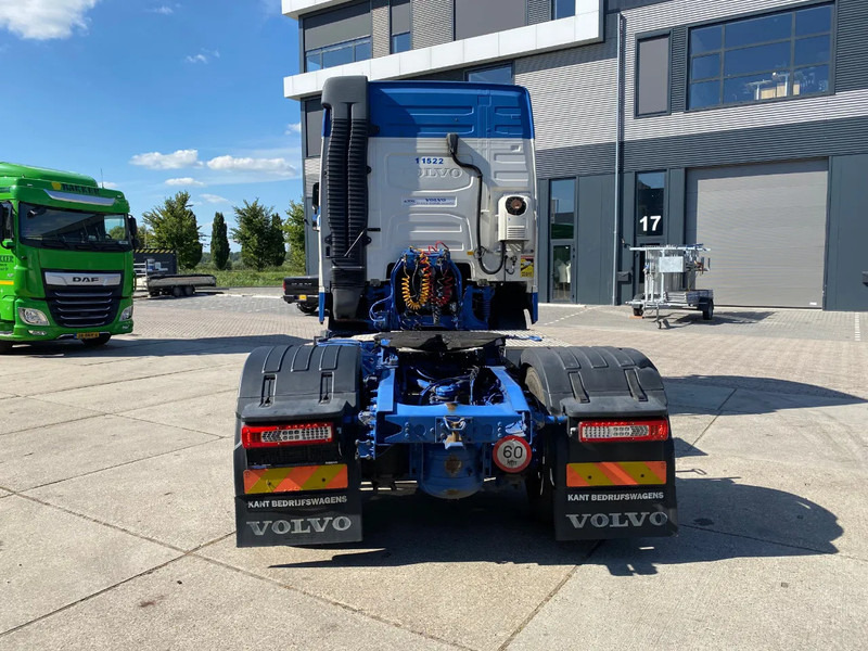 Volvo FH 13.420 Globetrotter / ADR + PTO / Stand Airco - Sattelzugmaschine: das Bild 5 Volvo FH 13.420 Globetrotter / ADR + PTO / Stand Airco - Sattelzugmaschine: das Bild 5