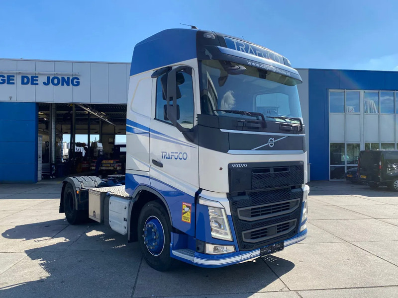 Volvo FH 13.420 Globetrotter / ADR + PTO / Stand Airco - Sattelzugmaschine: das Bild 3 Volvo FH 13.420 Globetrotter / ADR + PTO / Stand Airco - Sattelzugmaschine: das Bild 3