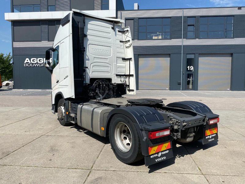 Volvo FH 13.500 Globetrotter XL / I-parkCool / 2x Tank - Sattelzugmaschine: das Bild 4 Volvo FH 13.500 Globetrotter XL / I-parkCool / 2x Tank - Sattelzugmaschine: das Bild 4