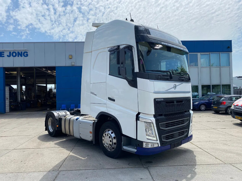 Volvo FH 13.500 Globetrotter XL / I-parkCool / Alcoa / 2x Tank - Sattelzugmaschine: das Bild 3 Volvo FH 13.500 Globetrotter XL / I-parkCool / Alcoa / 2x Tank - Sattelzugmaschine: das Bild 3