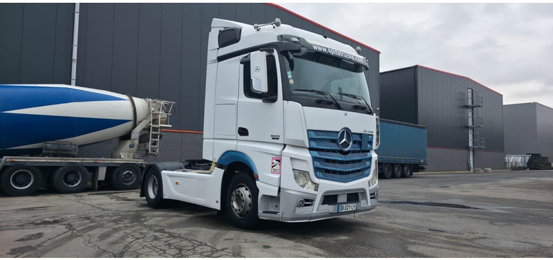 Mercedes-Benz Actros 1845 - Sattelzugmaschine: das Bild 3 Mercedes-Benz Actros 1845 - Sattelzugmaschine: das Bild 3