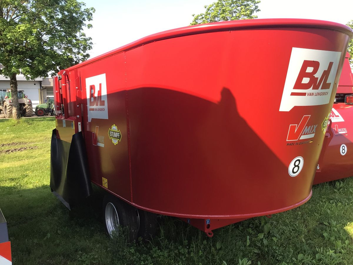 BVL V-Mix Plus 15N2S - Futtermischwagen: das Bild 2 BVL V-Mix Plus 15N2S - Futtermischwagen: das Bild 2