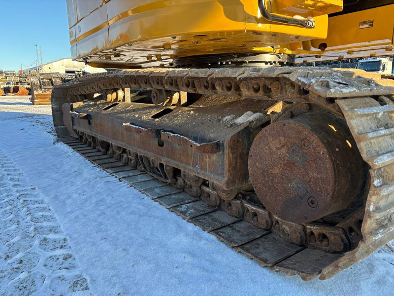 Kettenbagger Cat 325: das Bild 12