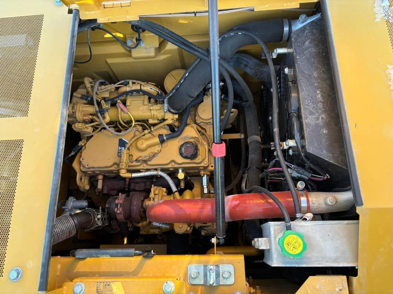 Kettenbagger Cat 325: das Bild 18