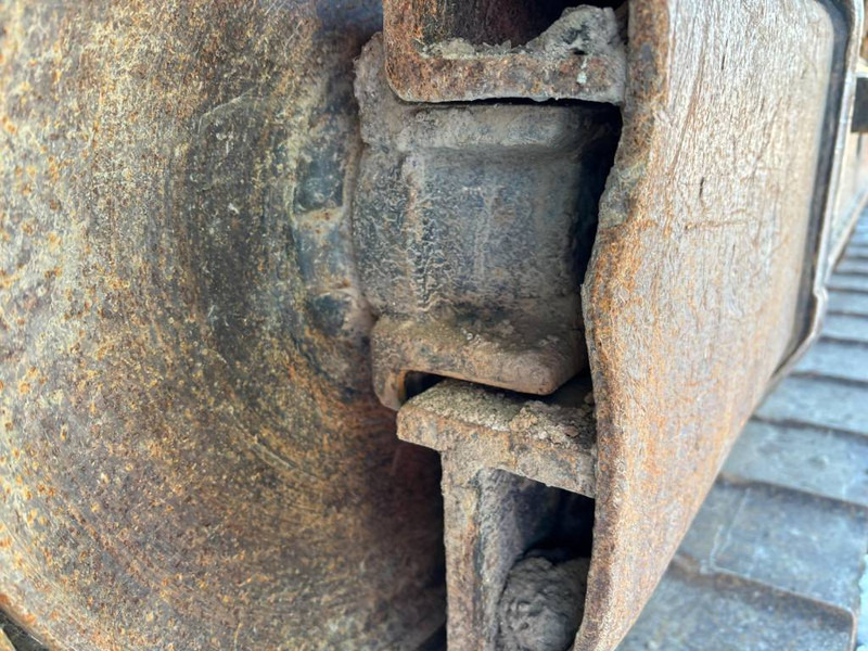 Kettenbagger Cat 325: das Bild 15