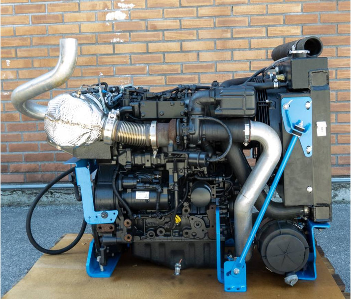 Deutz TD 2.2 L3 - Motor für Baumaschine: das Bild 2 Deutz TD 2.2 L3 - Motor für Baumaschine: das Bild 2