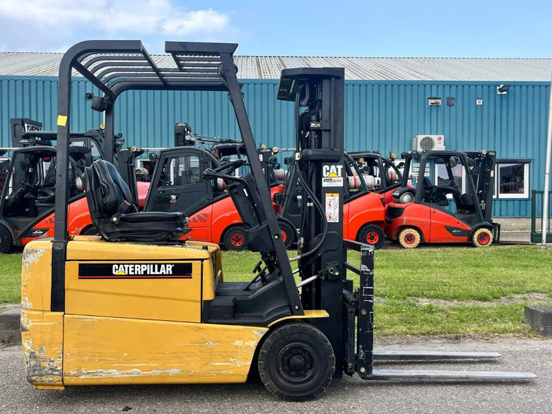 Caterpillar EP18KT - Elektrostapler: das Bild 1 Caterpillar EP18KT - Elektrostapler: das Bild 1