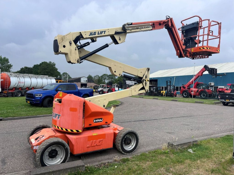 JLG E450AJ - Gelenkarmbühne: das Bild 3 JLG E450AJ - Gelenkarmbühne: das Bild 3