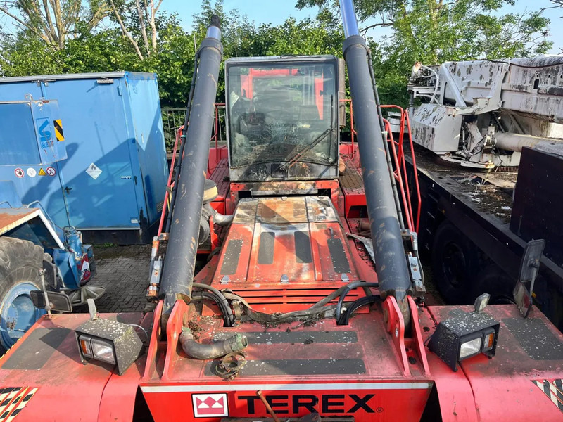 Terex Fantuzzi CS45KM FOR PARTS - Reach stacker: das Bild 2 Terex Fantuzzi CS45KM FOR PARTS - Reach stacker: das Bild 2
