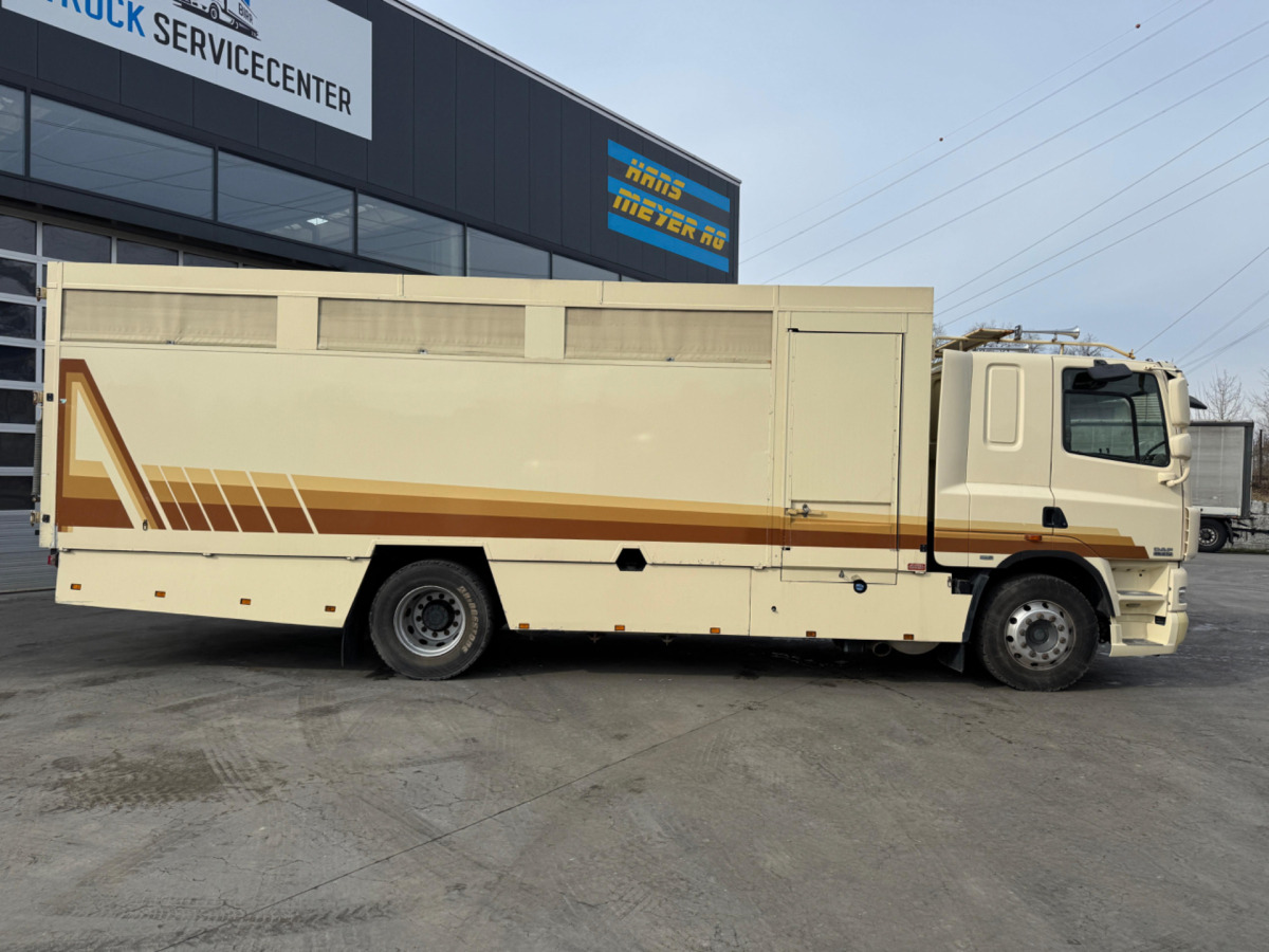 DAF CF410 4x2 - Tiertransporter LKW: das Bild 4 DAF CF410 4x2 - Tiertransporter LKW: das Bild 4