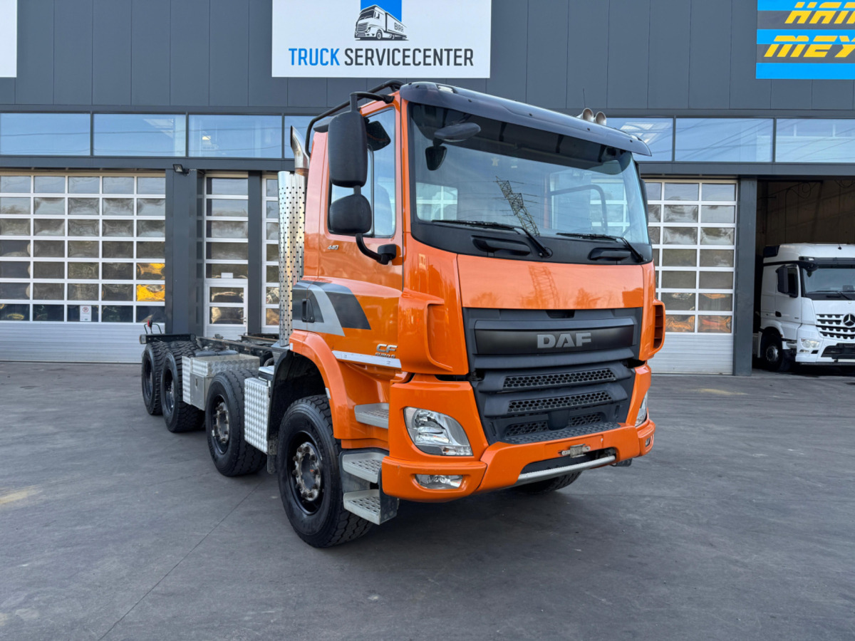 DAF CF440 8x4 Fahrgestell - Fahrgestell LKW: das Bild 3 DAF CF440 8x4 Fahrgestell - Fahrgestell LKW: das Bild 3