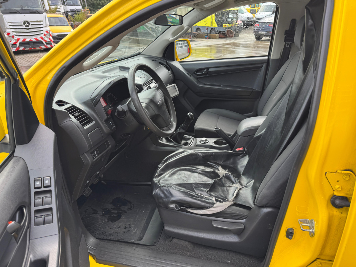 Pick-up ISUZU ATF S86 2.5Diesel 4x4: das Bild 10