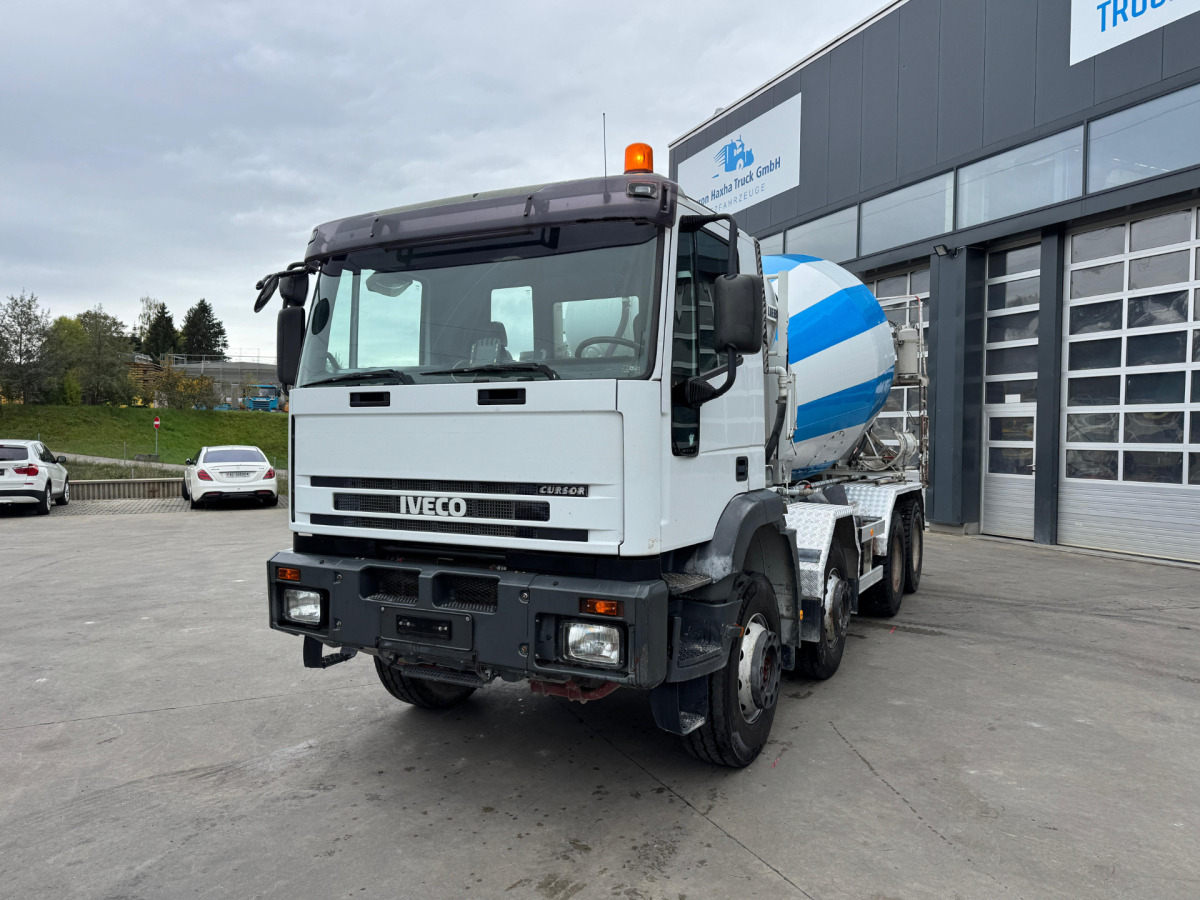 IVECO 440 Cursor 8x4 Liebherr - Fahrmischer: das Bild 1 IVECO 440 Cursor 8x4 Liebherr - Fahrmischer: das Bild 1