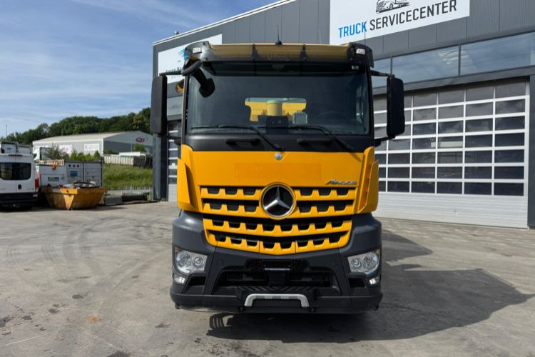 Mercedes-Benz Arocs 4448 Moser 20m3 - LKW: das Bild 3 Mercedes-Benz Arocs 4448 Moser 20m3 - LKW: das Bild 3