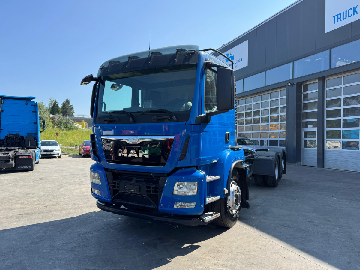 MAN TGS 26.440 6x2/4 Fahrgestell - Fahrgestell LKW: das Bild 1 MAN TGS 26.440 6x2/4 Fahrgestell - Fahrgestell LKW: das Bild 1