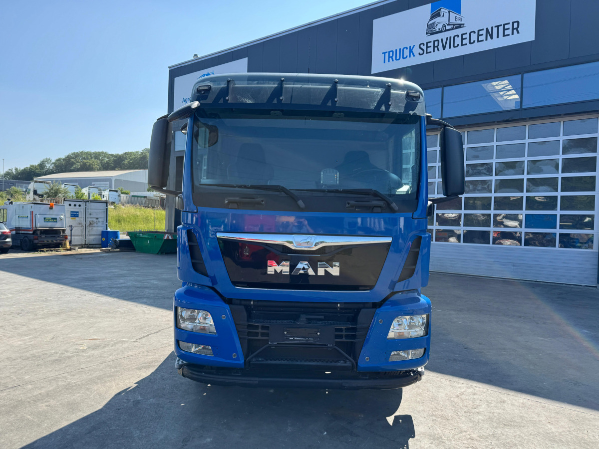 MAN TGS 26.440 6x2/4 Fahrgestell - Fahrgestell LKW: das Bild 2 MAN TGS 26.440 6x2/4 Fahrgestell - Fahrgestell LKW: das Bild 2